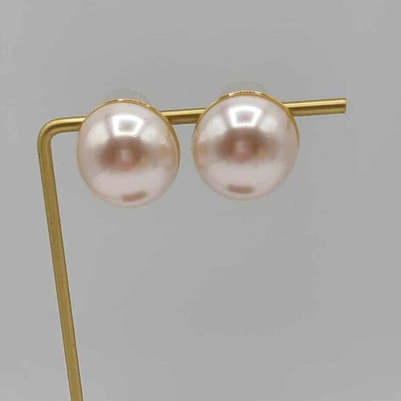 J Crew Classic Large Faux Mabe Pearl Stud Earrings - Picture 7 of 9